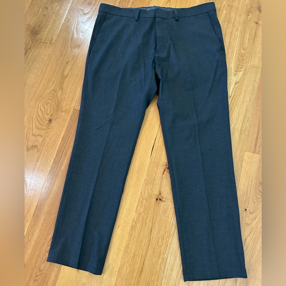 Kenneth Cole Reaction Gray Men's Dress Pants - Size 36 x 29